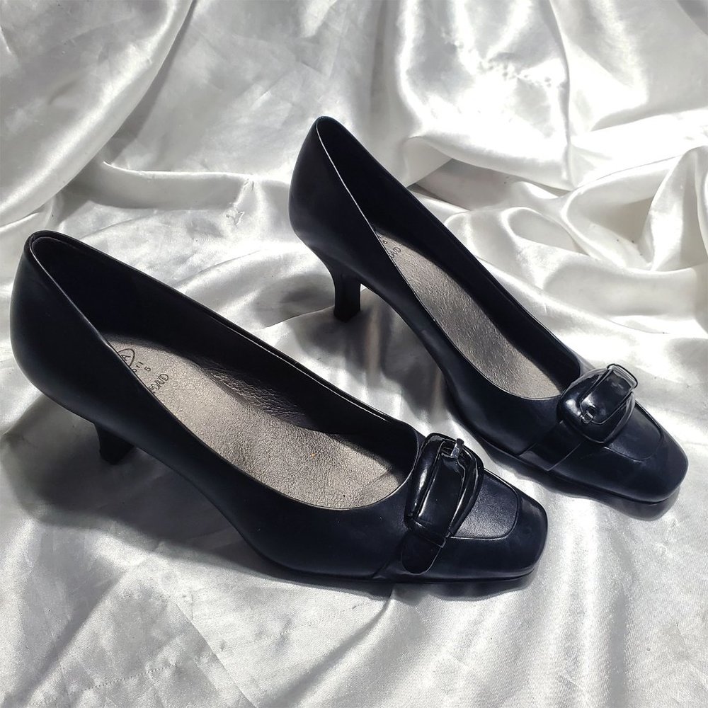 JOAN & DAVID Circa 365 black leather kitten heel pumps fancy buckles VIOLET